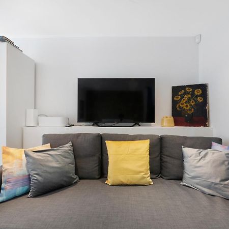 Manor House Studios By Morethanstays London Eksteriør bilde